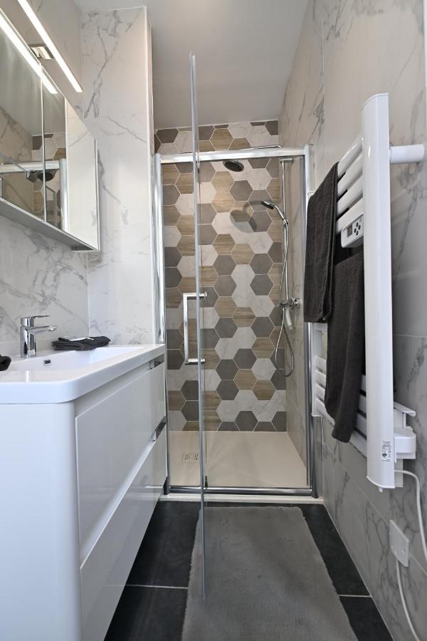 3 Appartements Premium Au Pied De La Cathedrale - Hypercentre Sens Eksteriør billede